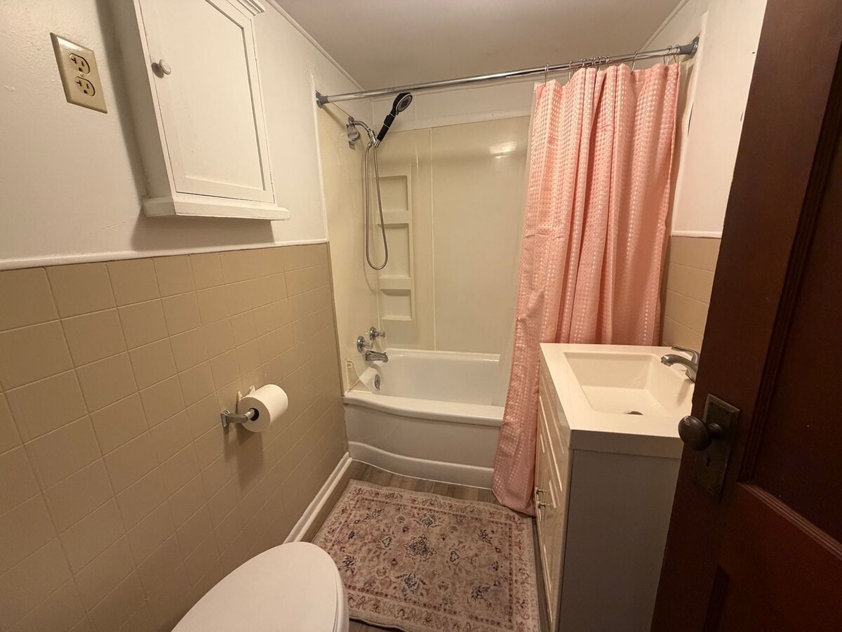 Photo - Downtown Cozy Apartment! Unit 4