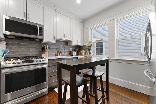 Photo - 16 Hallam St Unit 1