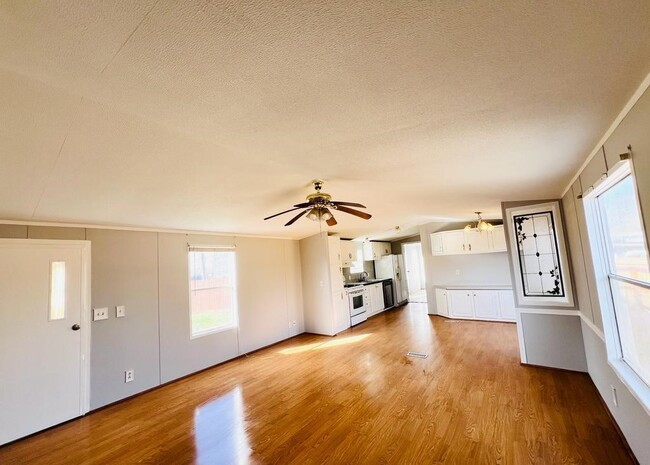 Photo - 35226 Free Ln