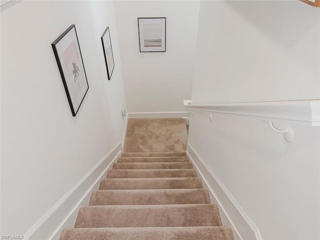 Photo - 5690 Mayflower Way