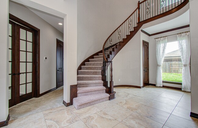 Photo - 5711 Avon Landing Ln
