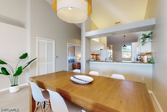 350 Robin Hood Cir Unit 202