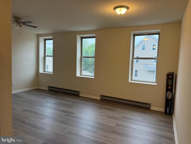 Photo - 21 N Main St Unit APT. A