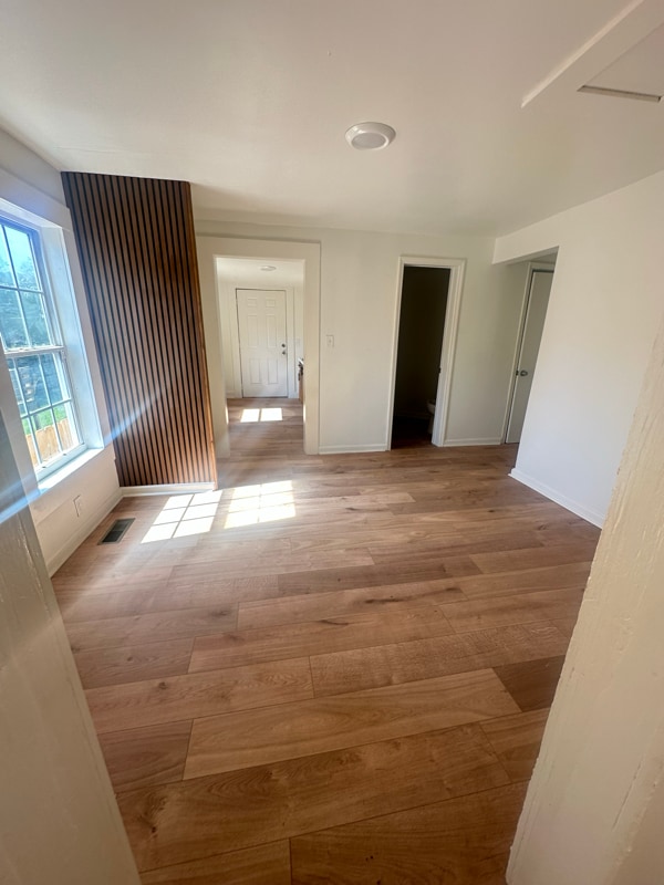 Photo - 308 Gamma St S