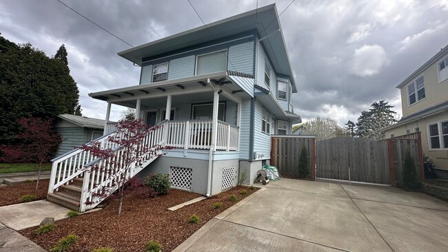 Photo - Perry Place Unit 3912~32nd~K150