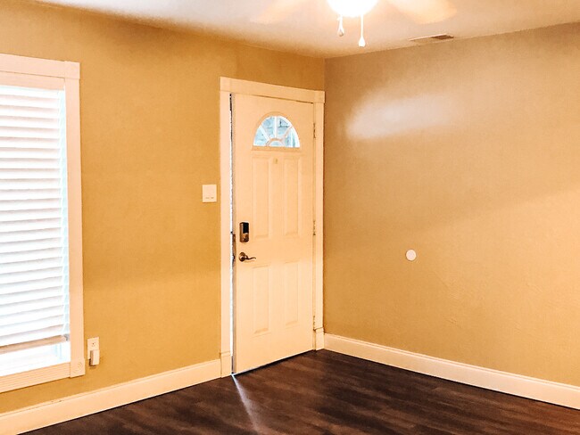 Photo - 2801 36th St