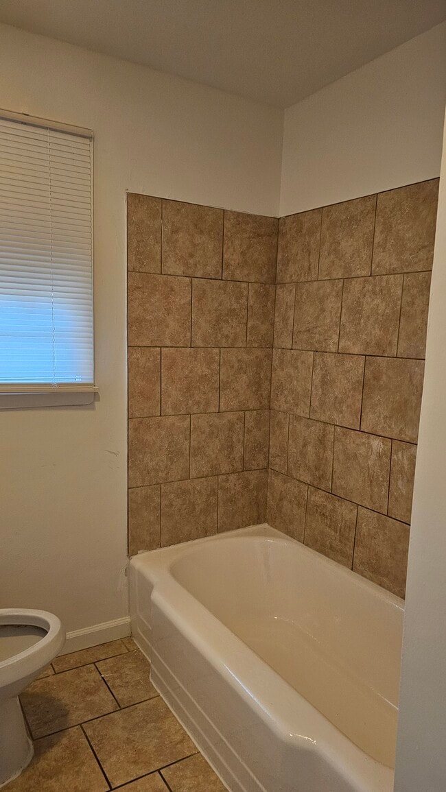 Photo - 1940 Camp Greene St Unit Camp Greene St