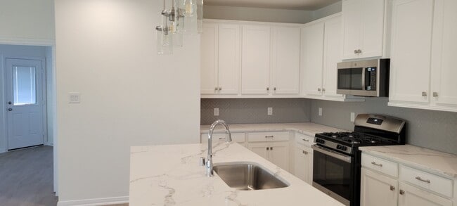 Building Photo - 619 Silver Pear Ct Rental