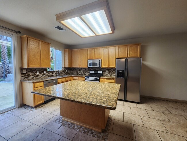 Photo - 2469 De Beers Ct