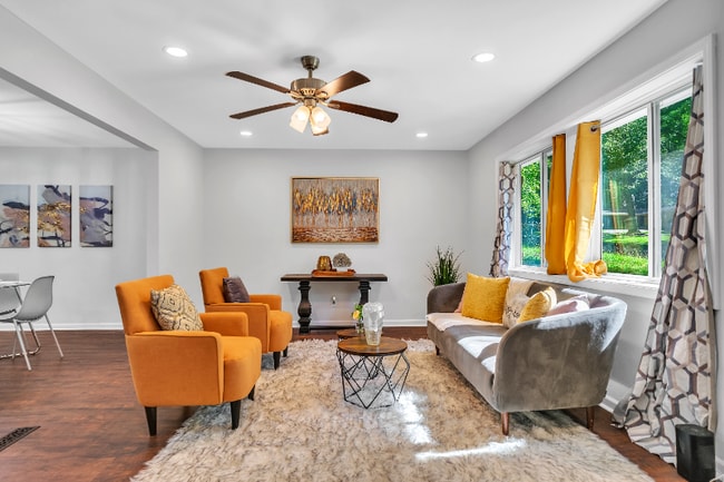 Photo - 1893 Burning Tree Dr