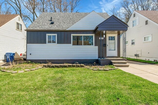 Building Photo - 24364 Bolam Ave Rental