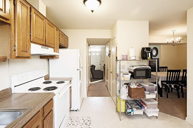 Photo - Pet-Friendly Briarwood Duplex - Easy Access to NGIC/DIA/NGA, CHO Airport, & Hollymead Town Center