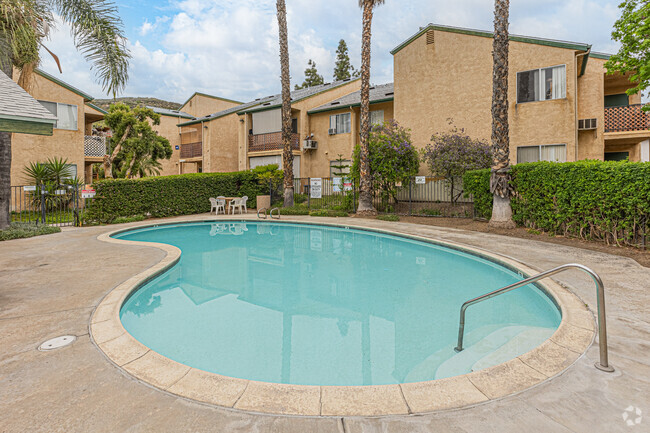 Building Photo - Lakeside Meadows Rental