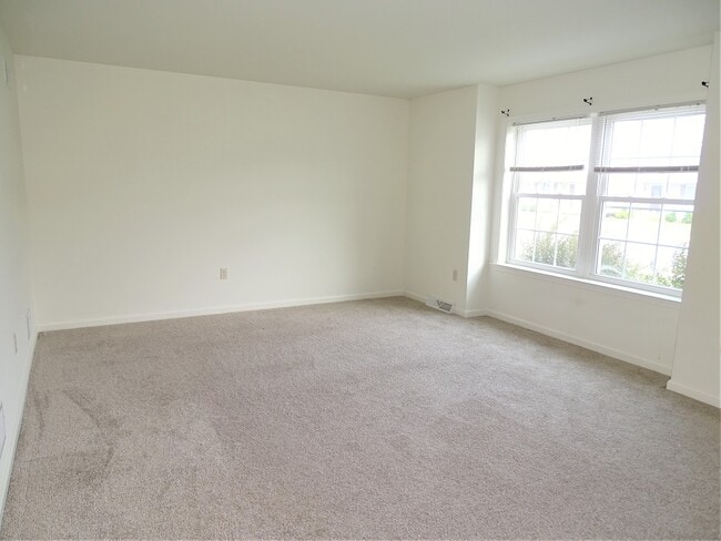 Photo - 247 Limestone Dr