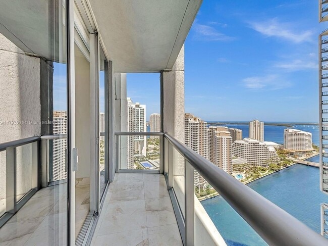 Building Photo - 475 Brickell Ave Rental