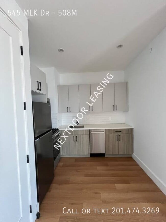 Building Photo - 545 M.L.K. Drive Unit 508M