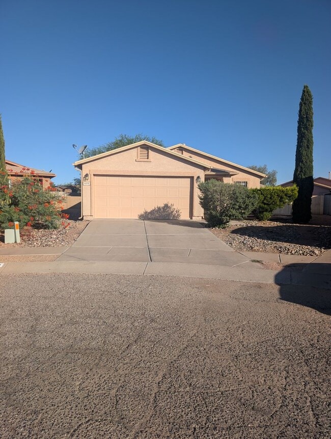 Building Photo - Midvale Rental