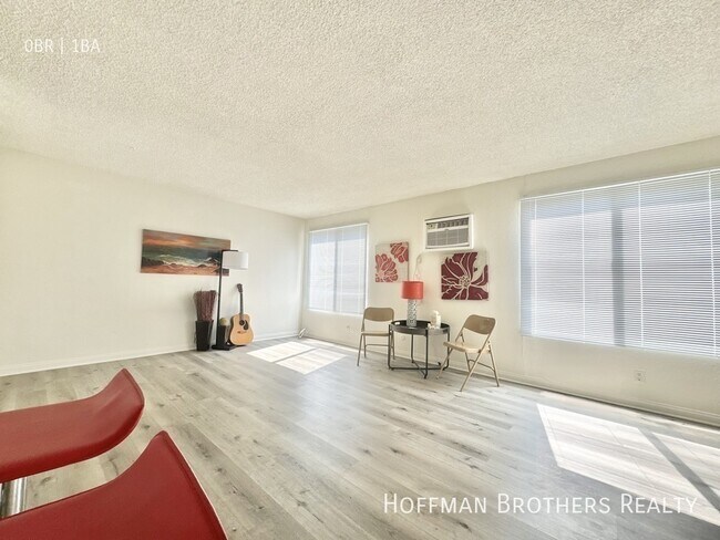Photo - 18545 Burbank Blvd Unit 7