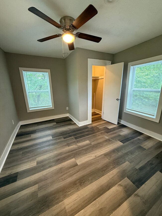 Photo - Fully Renovated 2 Bed / 1 Bath Duplex – Available Now
