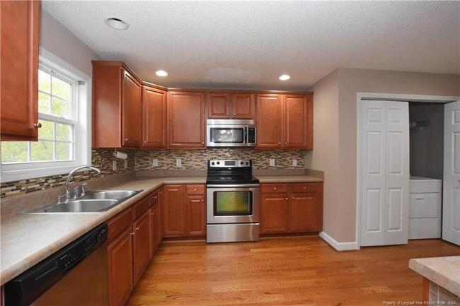 Photo - 730 Northview Dr