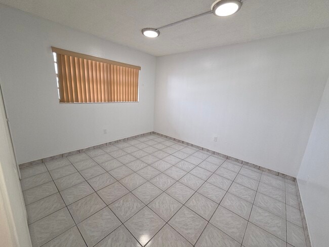 Photo - 6825 W Flagler St Unidad 303