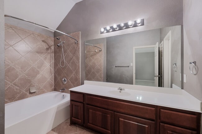 Photo - 6902 Terra Rye