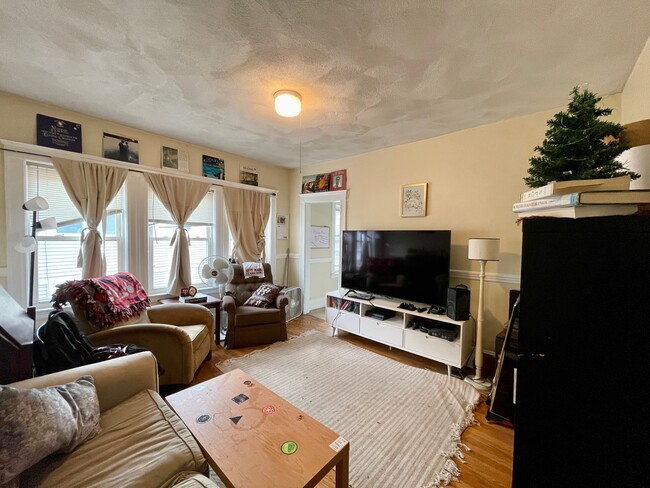 Photo - 97 Kilsyth Rd Apartments Unit #3