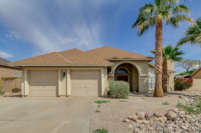 4314 E Juanita Ave