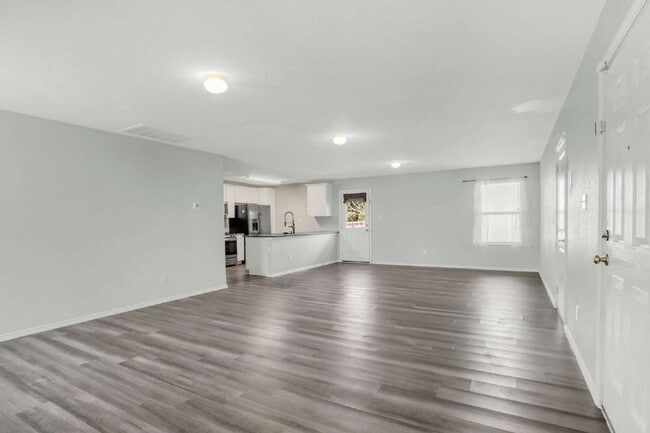 Photo - "Charming 3-Bedroom, 2-Bath Home Retreat with Solar Panels! 10% off for active service members!"