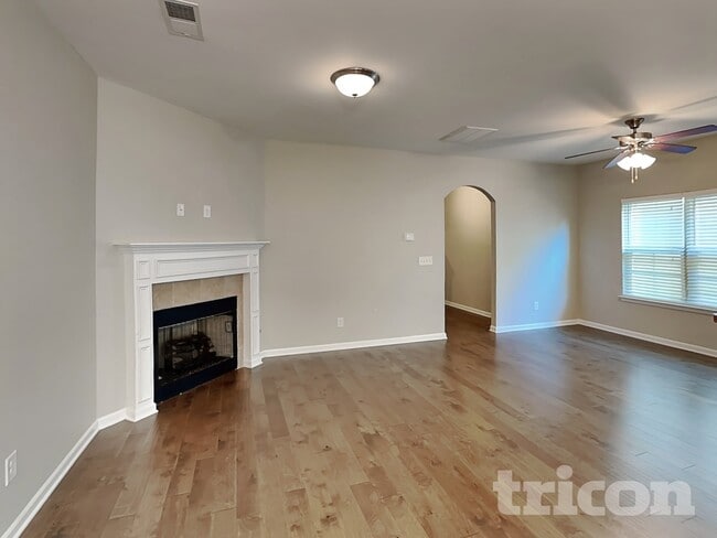 Photo - 2151 Cason Ln