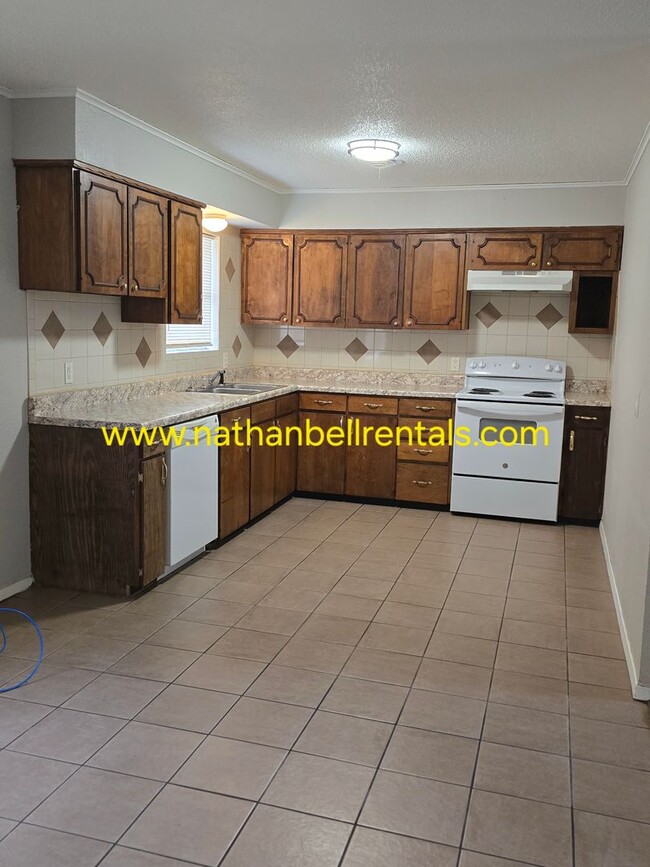 Photo - 2485 Cypress Dr