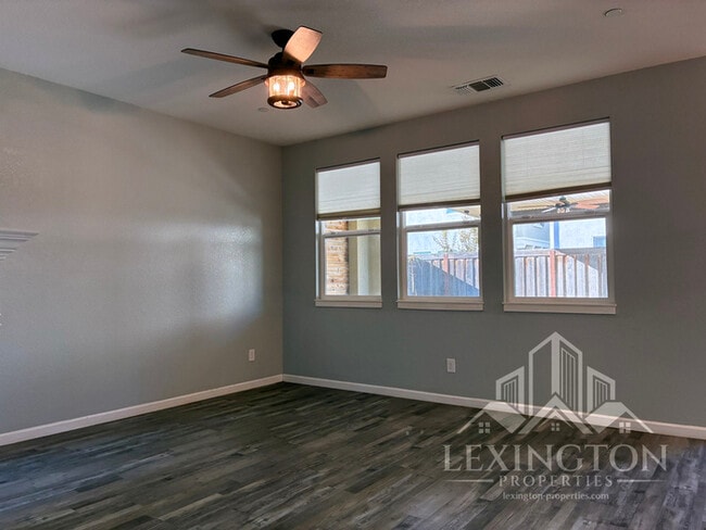 Photo - Elegant, 3BD/2.5BA, Sacramento Home in Nat...