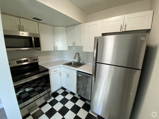 Updated Kitchens - The Empire Building Rental