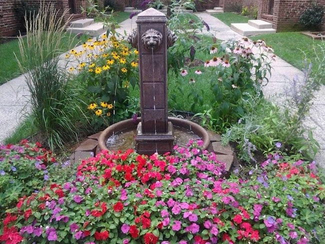 Outdoor Area - Wellwood Manor