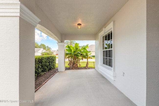 Photo - 1442 Areca Palm Dr
