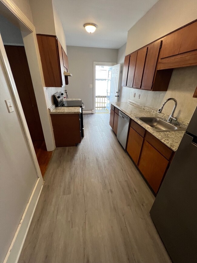 Building Photo - 17 Bowdoin St Unit 1F Rental