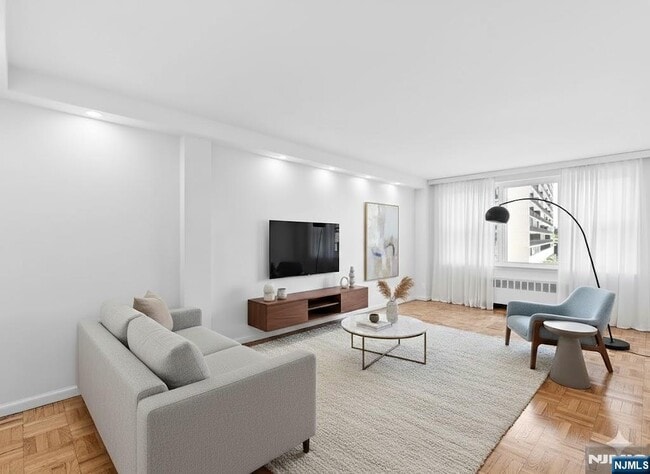 Building Photo - 1450 Palisade Ave Unit 4L