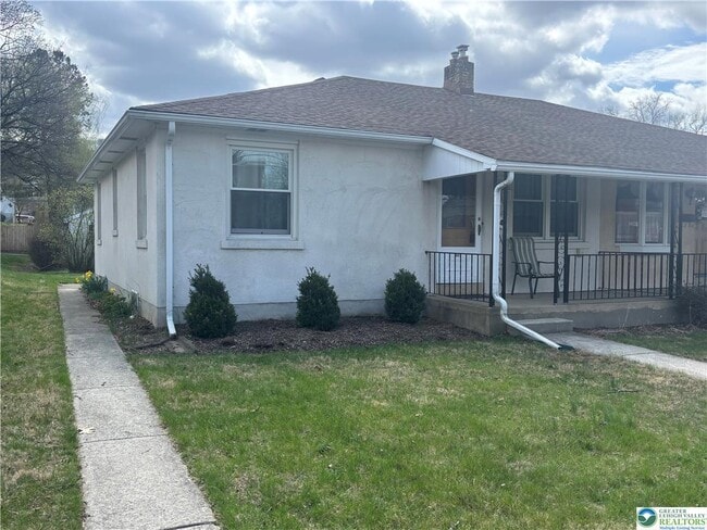 Photo - 662 Minor St