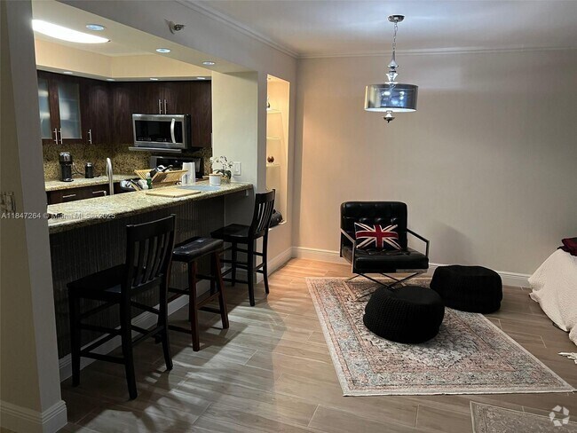 Building Photo - 800 N Miami Ave Unit E-405 Rental
