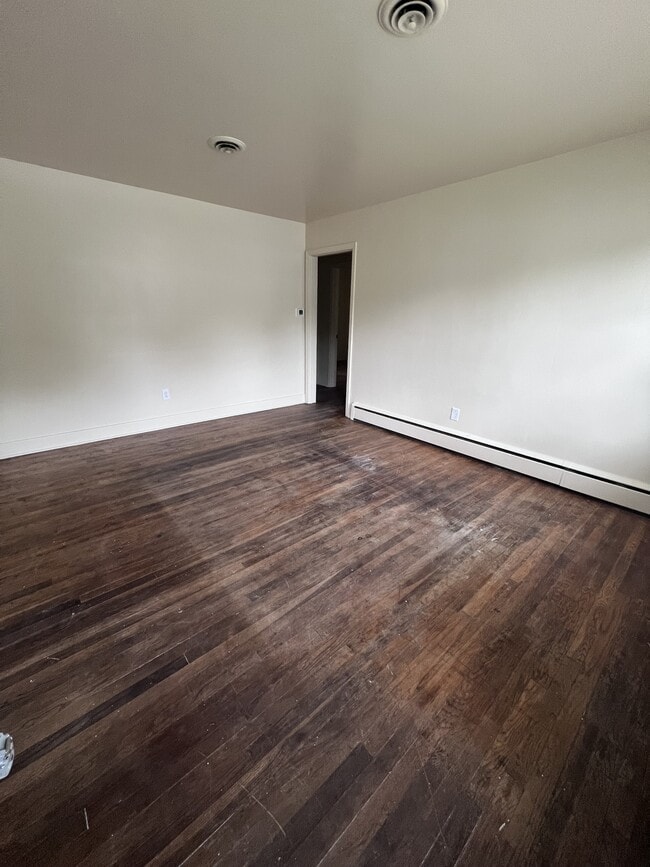 Photo - 815 Spring Ave