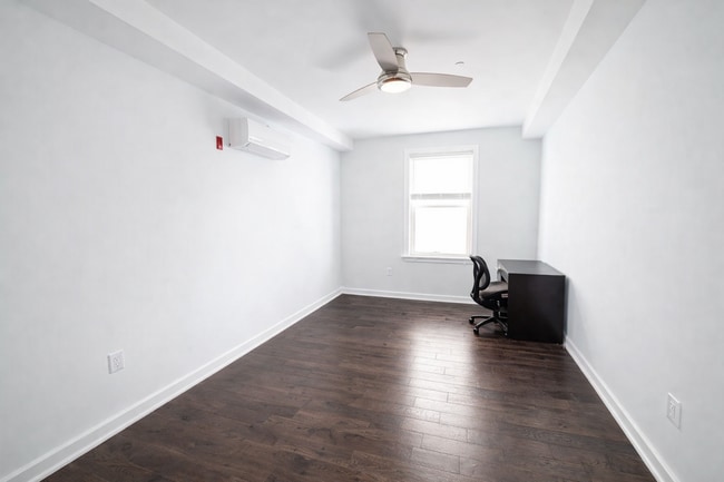 Photo - 1409 N 15th St Unit 201