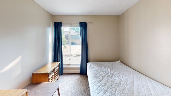 Photo - 628 Packard St