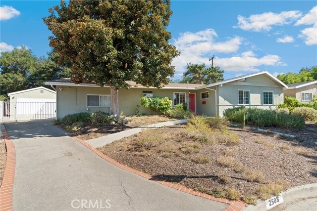 Building Photo - 2508 N Canyada Ave Rental