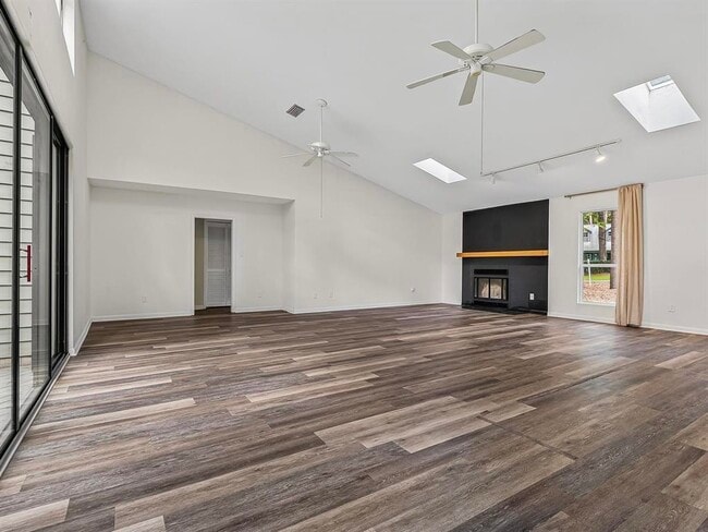 3335 Micanopy Trail