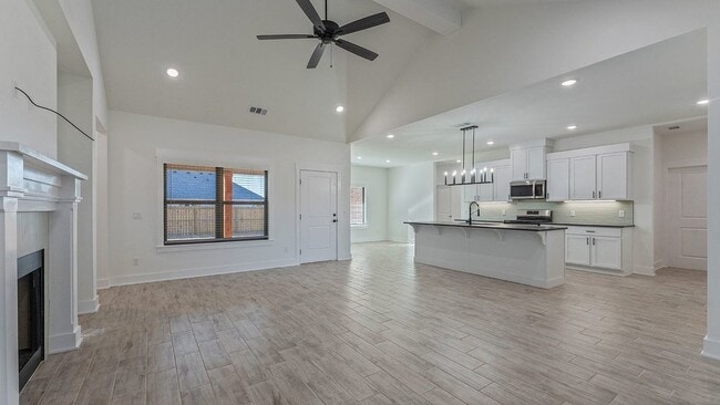 Photo - 147 N Banner Ave