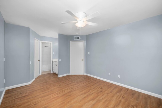 Photo - 6415 S Lake Houston Pkwy Unit 402