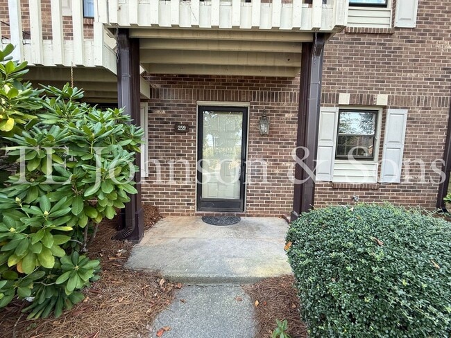 Building Photo - 259 Olde Vineyard Ct