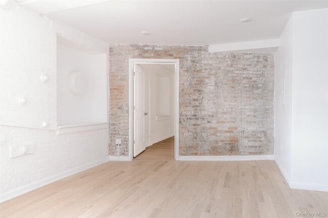 Photo - 155 River St Unit BA