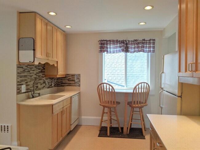 Photo - 13 Garden Ter Unit 2