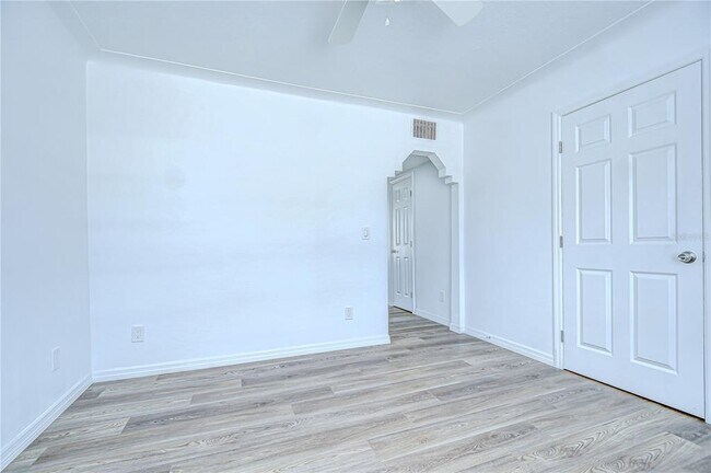 Photo - 150 E Madeira Ave Unit 1